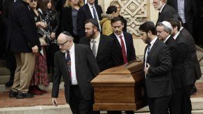 Empiezan funerales para víctimas de tiroteo en sinagoga