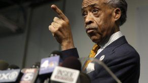 Al Sharpton: cooperación con el FBI algo viejo
