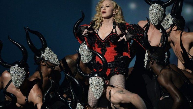 Madonna baraja la idea de escribir una autobiografía