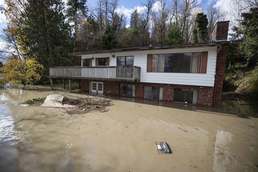 Canadá: Deslaves por fuertes lluvias dejan al menos 1 muerto