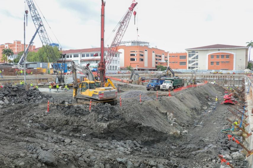 Trabajos de construcción del nuevo Hospital del Niño.