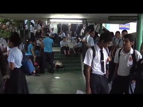Gremios docentes inician paro de 48 horas en todo Panamá