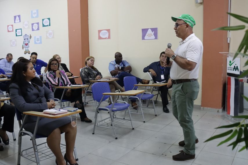 AAUD reactiva programa de capacitación de separación de residuos en entidades