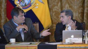 Autoridades de Ecuador deslindan culpa por fuga de exsecretario de Correa