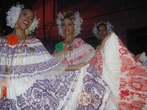 Detrás de la gala típica