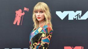 Taylor Swift define a Kanye West como un hipócrita con dos caras