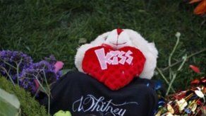Nueva Jersey: Banderas a media asta por Whitney Houston
