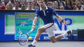 Djokovic avanza a la final de París pero pierde su primer set desde EEUU