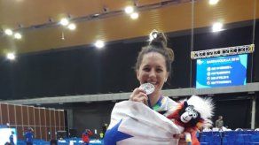 Eileen Grench con medalla de Plata en los JCC 2018