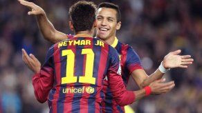Barcelona refuerza liderato con doblete de Neymar a Villarreal