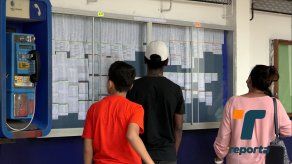 Padres de familia del Ángel Rubio denuncian problemas administrativos