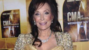 Loretta Lynn se casó a los 15