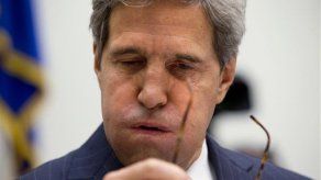 Kerry tanteará a Rusia por armas químicas sirias