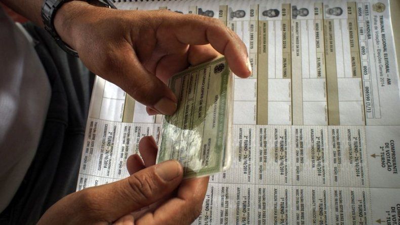 Presidenciables brasileños queman últimos cartuchos para convencer a indecisos