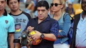 Maradona director técnico anímico de equipo de la quinta categoría