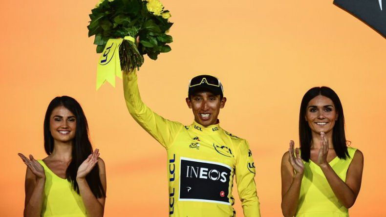 Twitter se inunda de amarillo, azul y rojo por el triunfo de Egan Bernal