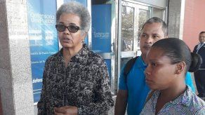 Empleados de la CSS presentan denuncia ante la Defensoría del Pueblo por despidos injustificados