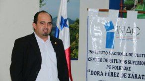 Subdirector del INAC no ha pagado deuda de casi 20 mil dólares por uso de roaming