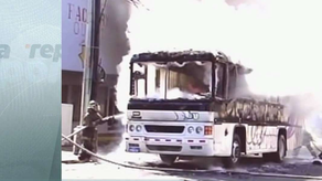 23 de octubre, bus 8B-06 en La Cresta