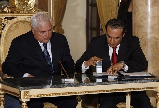 Para oposición fue vergonzosa acción del Presidente ante notarios