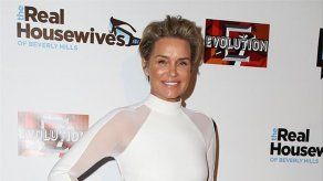 Extirpan los implantes de pecho a Yolanda Foster
