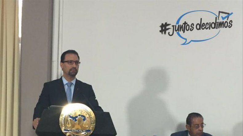 Aspirantes Torres De León y Del Moral fueron entrevistados en cuarto día de audiencia pública