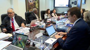 Gestión del gobierno en medio de la crisis y efectos económicos de los cierres