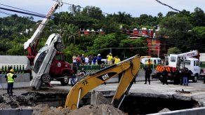 México descubre irregularidades en contratos de carretera