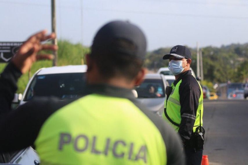 La Policía Nacional mantendrá la inversión de carriles enlos diferentes puntos en los que acostumbra utilizar este operativo.