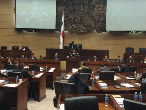 Diputados cuestionaron sobre Crisol de Razas y seguridad en Panamá