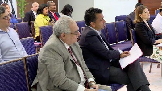 Gómez, Flores y Lombana encabezan lista de precandidatos a la presidencia por la libre postulación