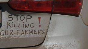 Sudáfrica fustiga a Trump por fomentar división racial