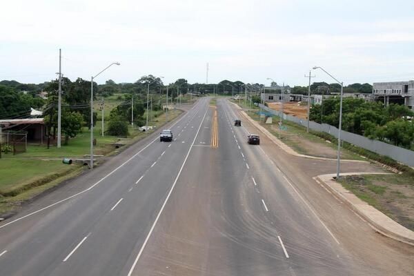 MOP inauguró carreteras La Villa-Las Tablas y Divisa-Chitré