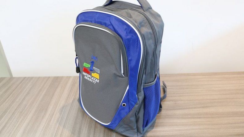 Senacyt aclara que mochilas son artículos promocionales para colaboradores