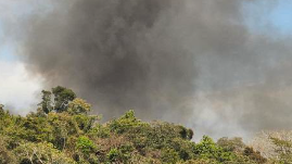 Bomberos invetsigan incendio en Cerro Patacón durante fiestas del Carnaval el pasado 11 de febrero 2024