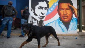 Seguidores de Chávez se comienzan a concentrar en el centro de Caracas