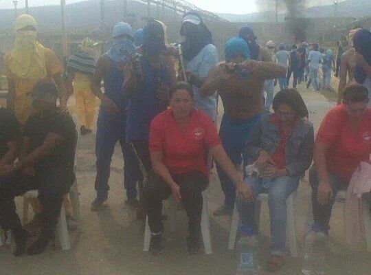Concluye motín en prisión de Venezuela, un guardia muerto
