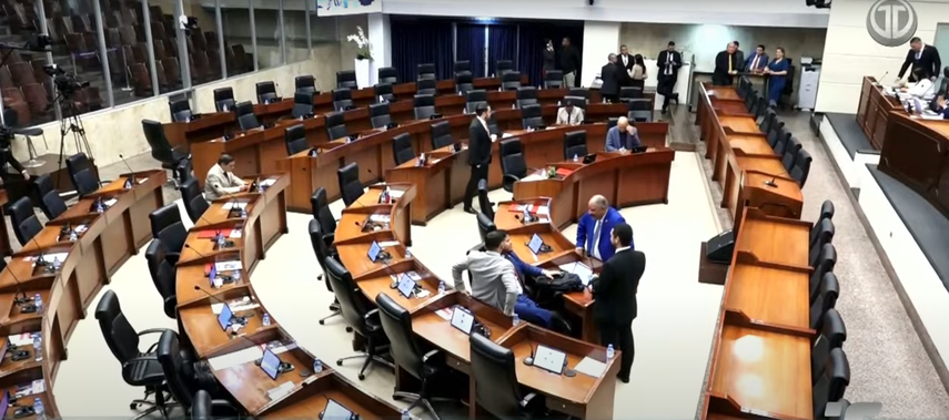 ¿Hay traición en la Asamblea Nacional? El presidente Jorge Herrera da su opinión.