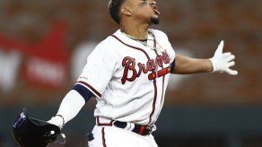 Johan Camargo enviado por los Bravos de Atlanta a Triple A