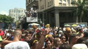 Orgía de samba y color en Rio de Janeiro