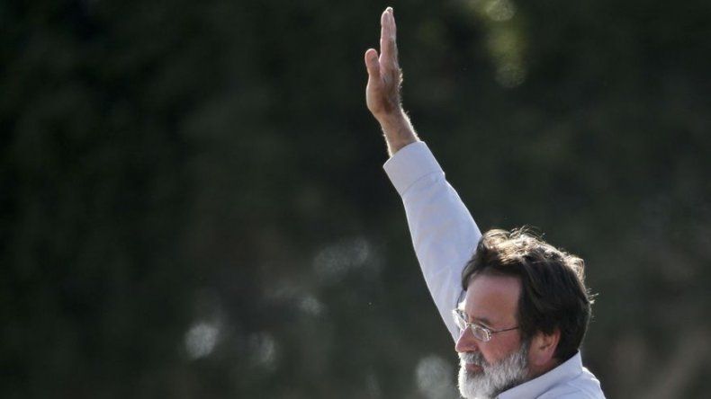 Padre de joven asesinado pide leyes más severas