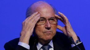 Para Blatter la mejor solución es jugar Mundial-2022 en noviembre-diciembre