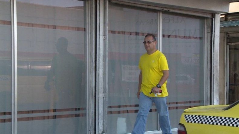 Detienen a falso médico que inyectaba silicona industrial a pacientes