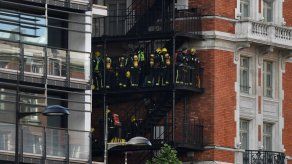 Unos 120 bomberos acuden a un incendio en un hotel de lujo en Londres