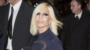 Donatella Versace se define como una persona cálida y amable