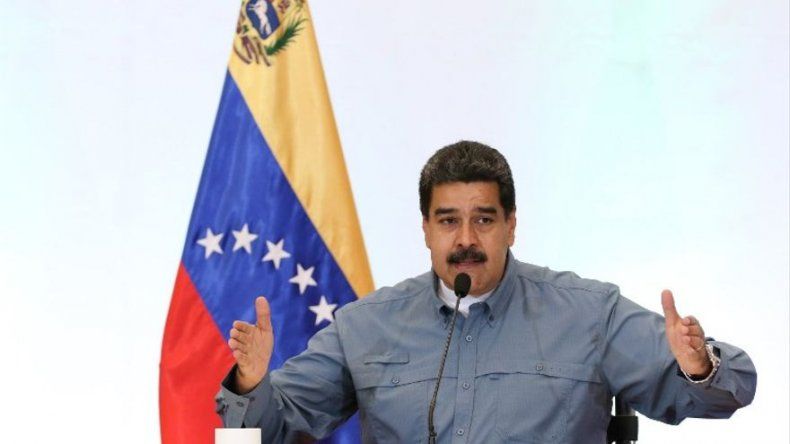 Maduro llama a militares venezolanos a cerrar filas contra la traición
