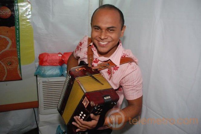 Un 6to baile controversial