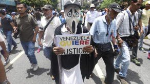 La oposición desafía al gobierno de Maduro por octava semana