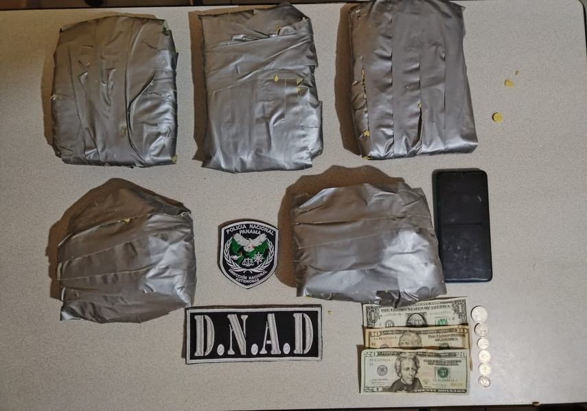 Indicios decomisados por la Policía Nacional Indicios decomisados por la Policía Nacional