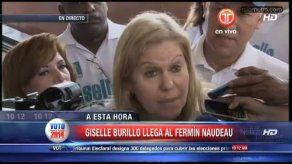 Burrillo ejerce su voto incómoda por regla inventada por CNE del CD